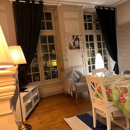 Eglantine Appartement Centre Historique De Динан Экстерьер фото
